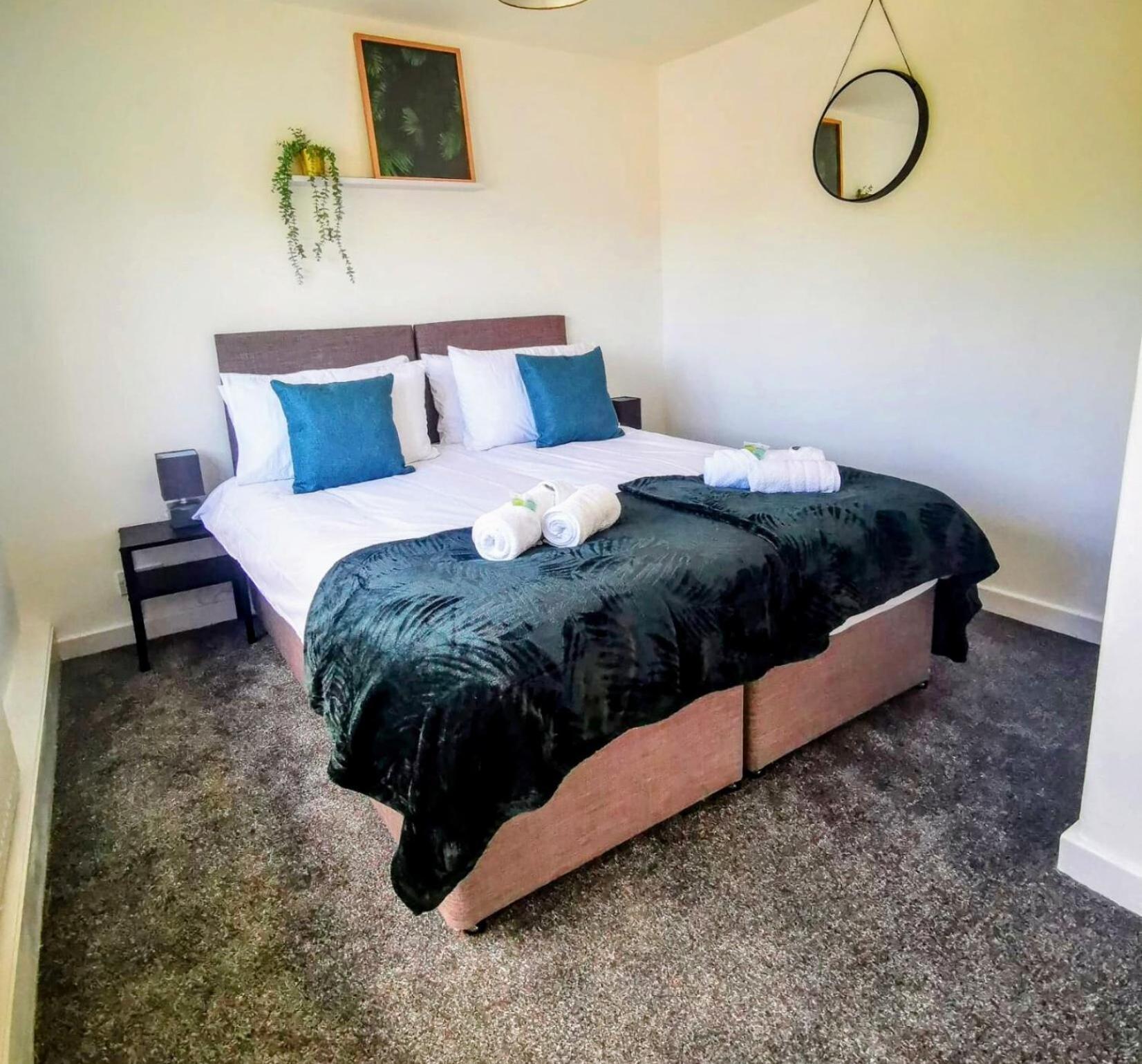 No 7 - Bright, Spacious 3 Bed Home With Parking & Wifi Huyton Εξωτερικό φωτογραφία